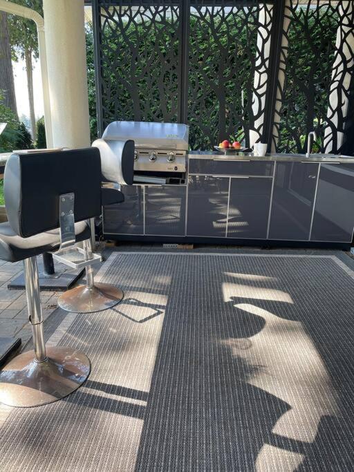 Saanichton Waterfront 2Br Suite With Superb Views المظهر الخارجي الصورة